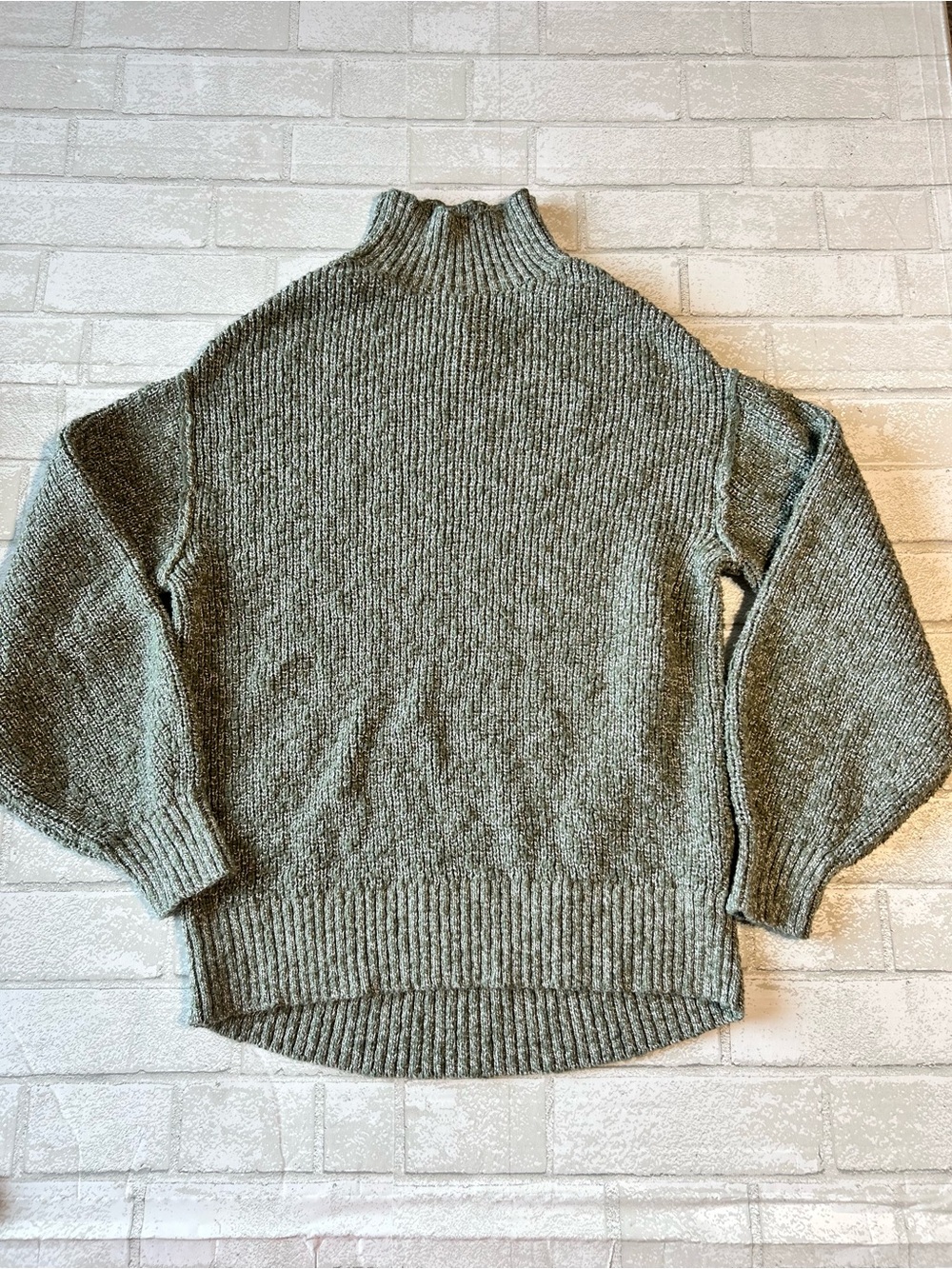 Aerie Hits the spot Mock neck Sweater Olive Green Marble size Medium
